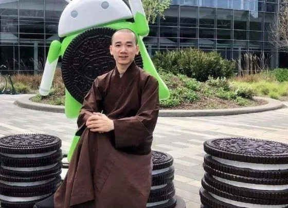 Người tốt chẳng bao giờ khéo miệng, Kẻ xấu lại toàn nói lời hay, hiền lành thật thà thì trời thương