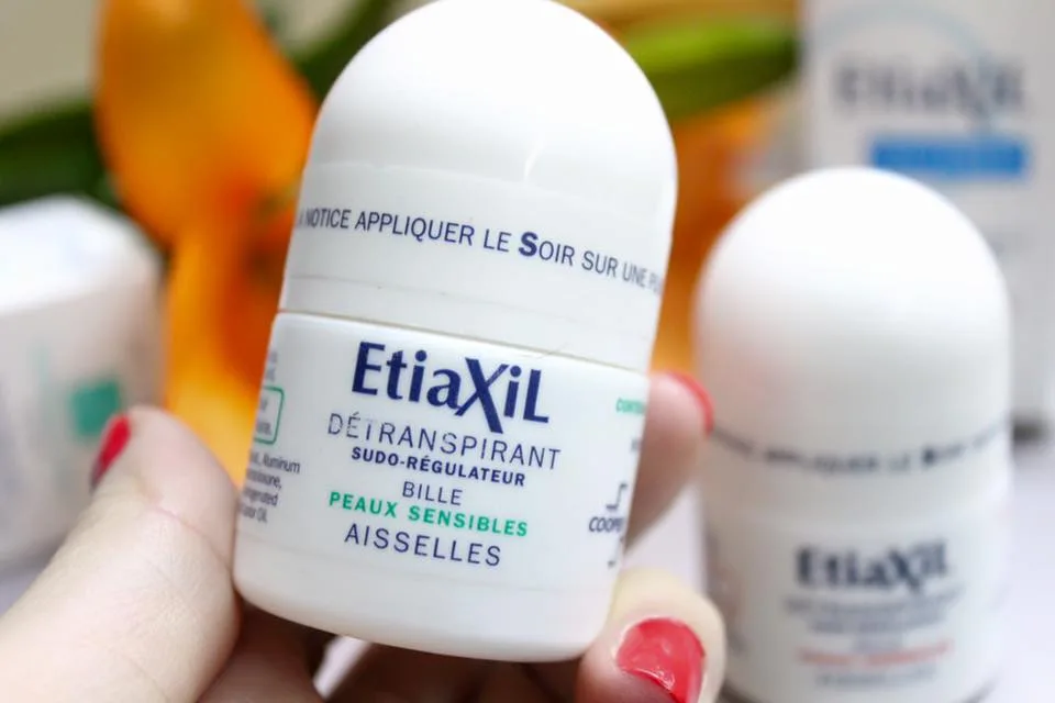 Dùng lăn nách Etiaxil bị ngứa, nguyên nhân và cách khắc phục