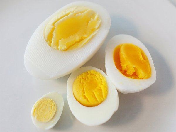 Trứng ngỗng thực sự có tốt cho bà bầu không? 