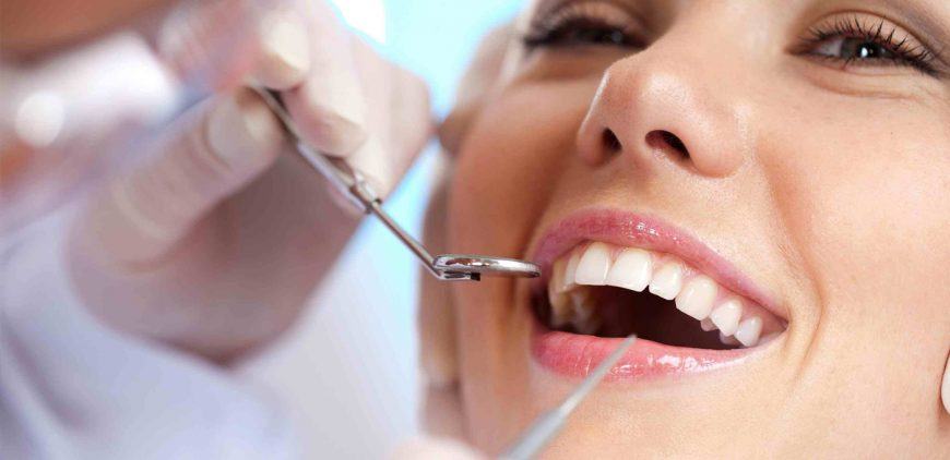 Nguyên nhân hôi miệng sau khi làm răng sứ là gì?