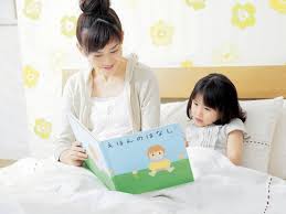 Đọc sách là cách dạy ngôn ngữ tốt cho trẻ chậm nói