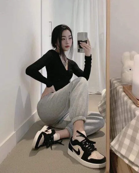 Giày sneaker nữ hot trend