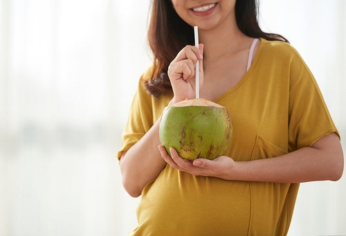 Mẹ bầu nên uống nước dừa trong thời gian nào?